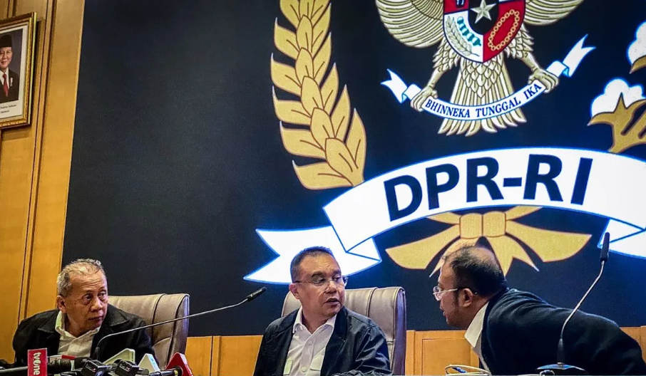 Elemen mahasiswa sampaikan tuntutan di hadapan Pimpinan DPR