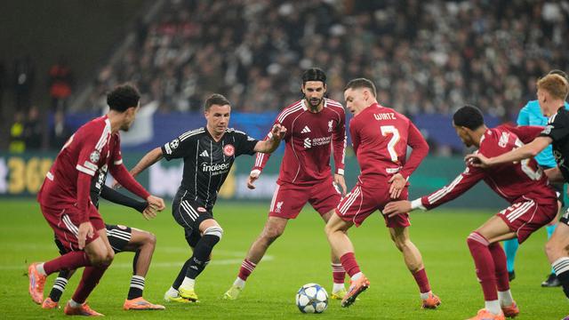 Eintracht Frankfurt Ditekuk Liverpool 5-1 dalam Laga Liga Champions