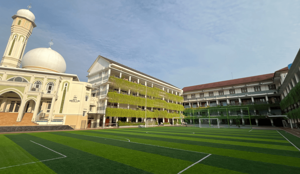 Lowongan Guru dan Tendik di Labschool UNJ, Catat Syaratnya!