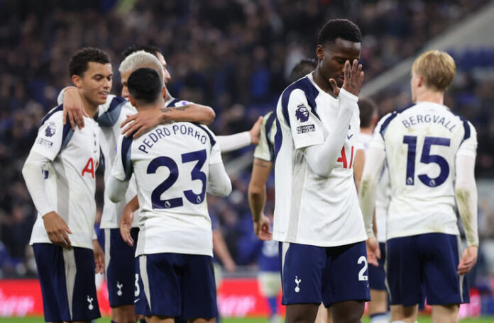 Skor Everton vs Tottenham Tadi Malam