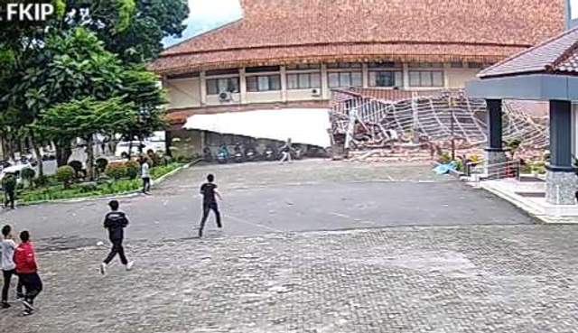 Viral Gazebo Unsil Roboh, Belasan Mahasiswa Jadi Korban
