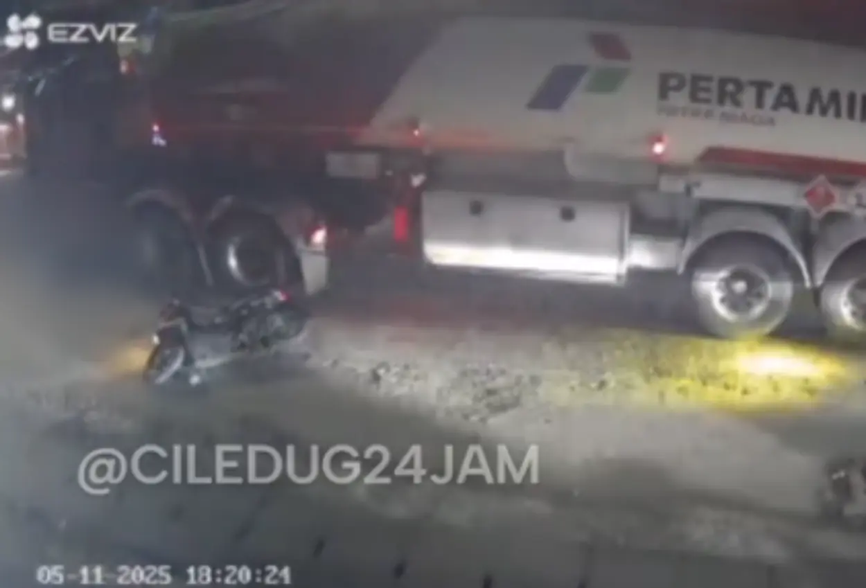 Viral Pemotor Tewas Terlindas Truk BBM di Ciledug Terekam CCTV