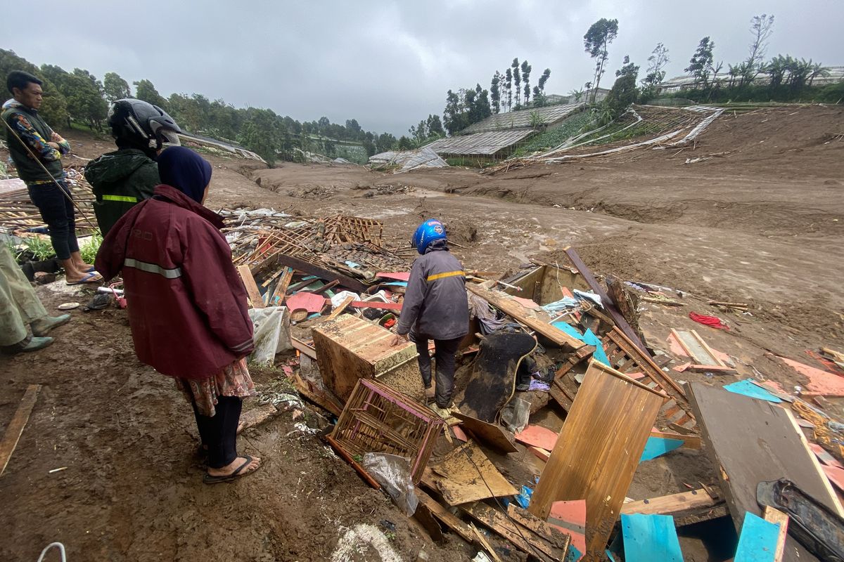 2 Desa Terdampak Longsor di Cisarua Bandung Barat