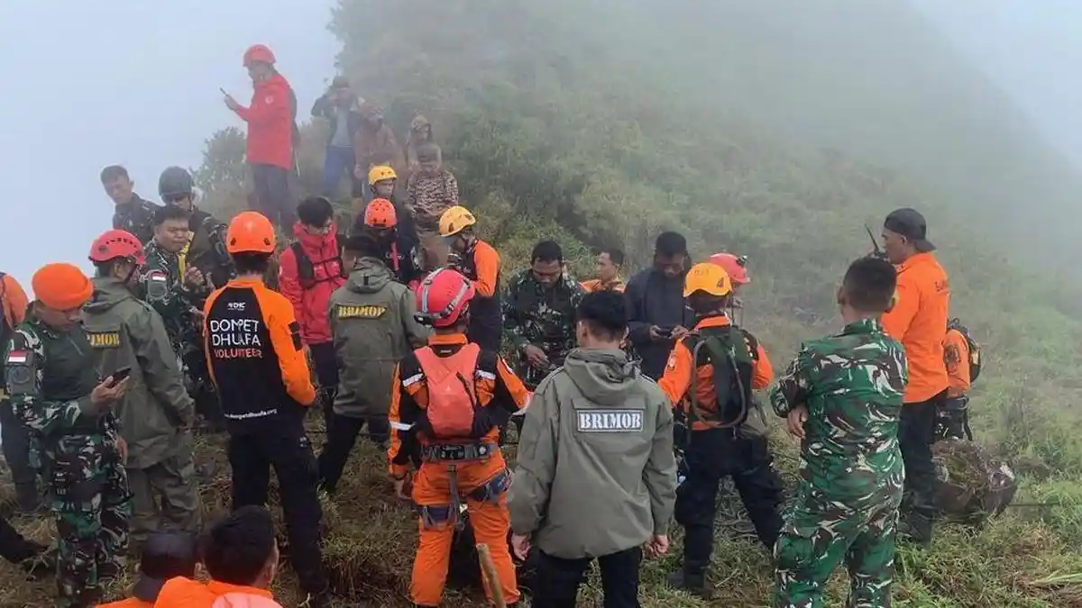 Black Box Pesawat ATR 42-500 Diduga Ditemukan