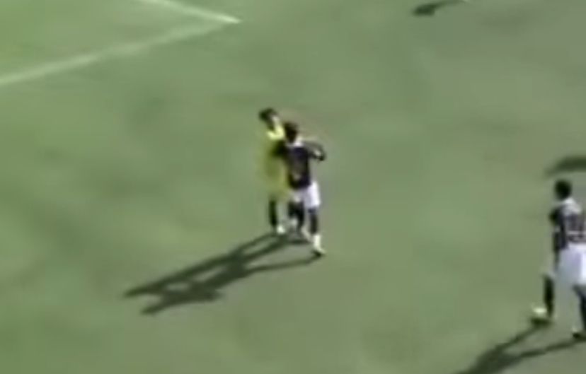 Viral Pemain Tinju Lawan hingga KO di Liga 4