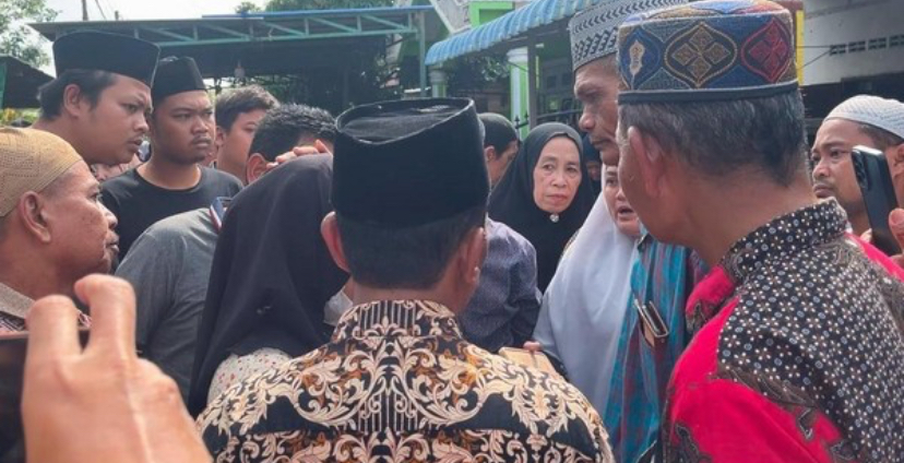 Viral Wanita Curi Uang Duka saat Melayat ke Rumah Korban Kecelakaan