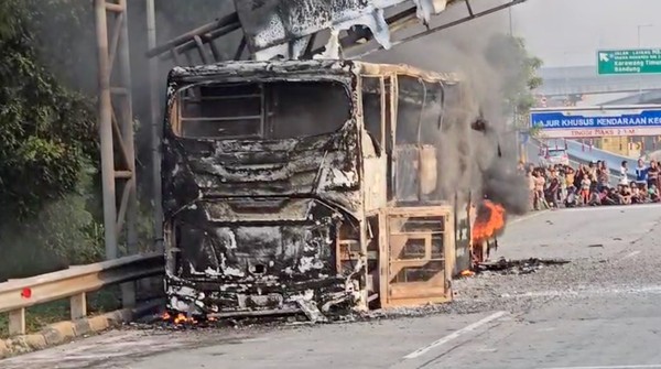 Bus Terbakar di Tambun Selatan, Penumpang Selamat