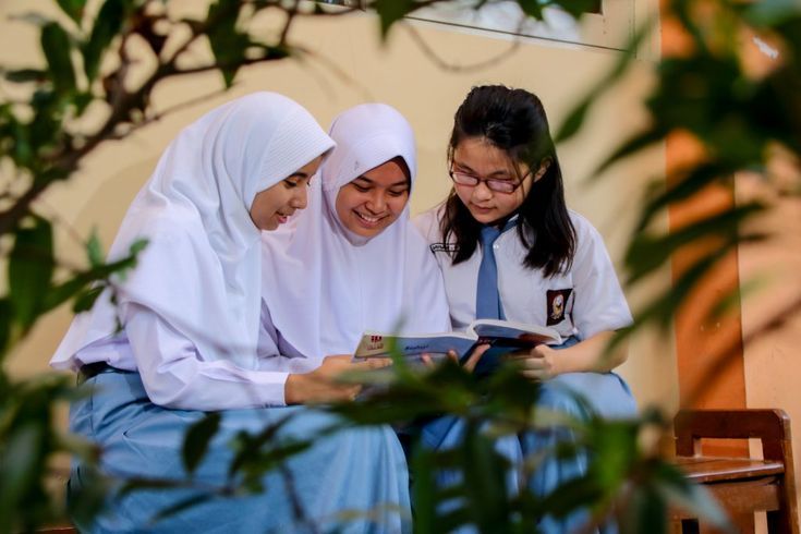Peran Sekolah dalam Mempersiapkan Siswa untuk Perguruan Tinggi