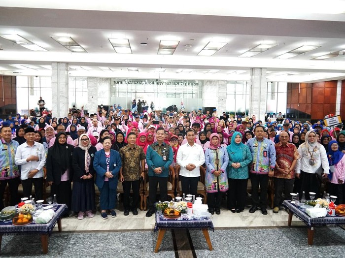 Cegah Kesepian Lansia, Menteri Wihaji Dirikan Sekolah Khusus di Jaktim