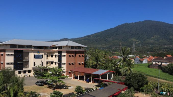 Update Terbaru Biaya Kuliah Kelas Karyawan Universitas Ngudi Waluyo (UNW) TA 2025/2026