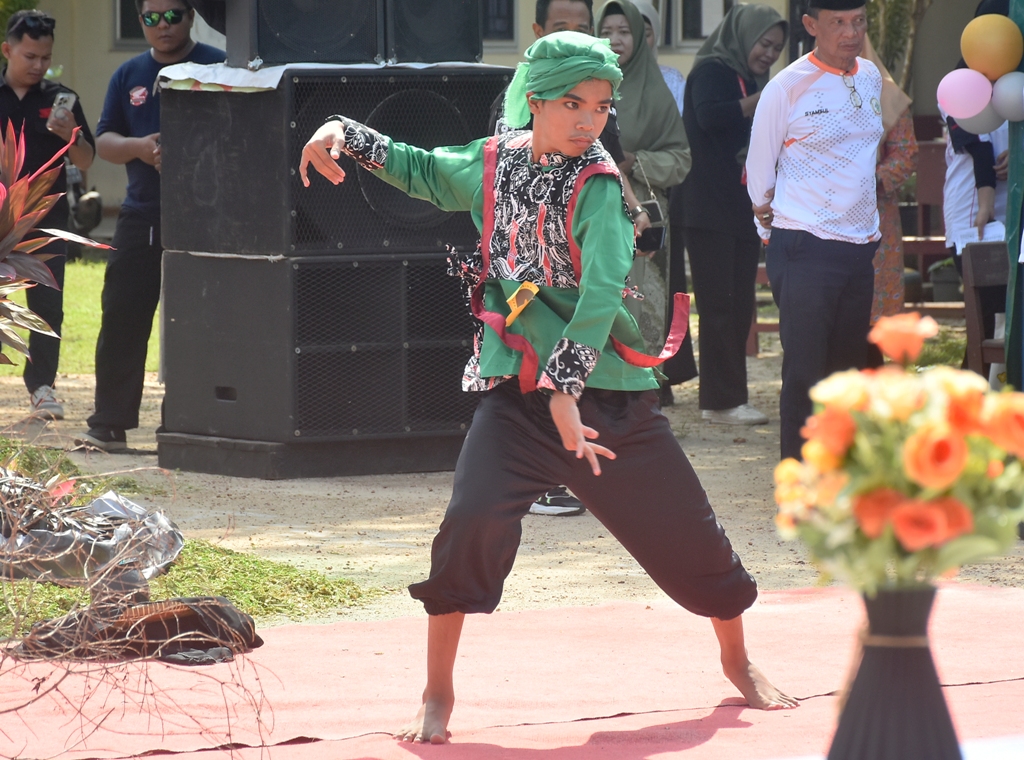 SMK Handayani Manggar Ajak Siswa SMP Eksplorasi Bakat Lewat KRESIDA