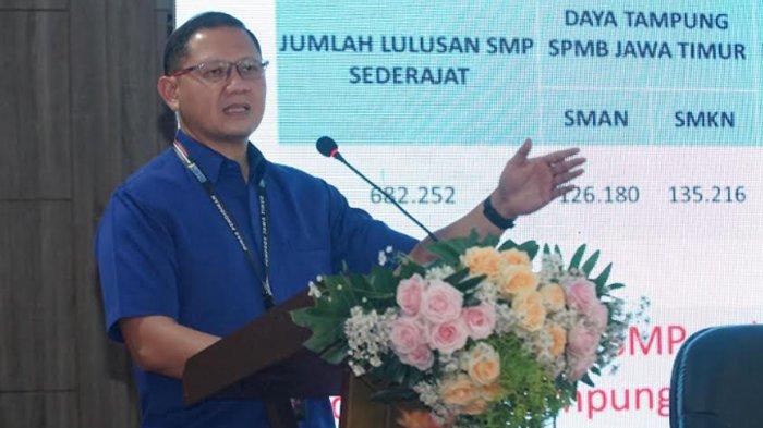 Atasi Keterbatasan SMA Negeri, Jatim Gratiskan SPP SMA Swasta Lewat Beasiswa