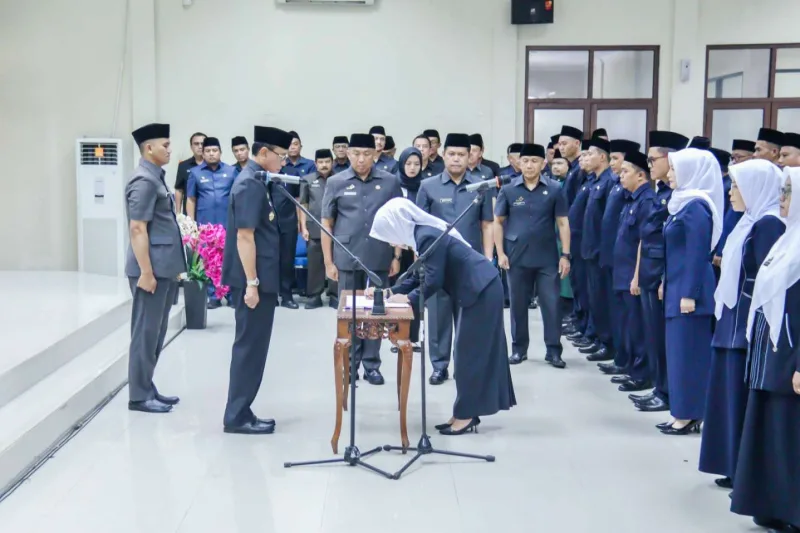 Bupati Ciamis Lantik 184 Guru Menjadi Kepala Sekolah SD & SMP