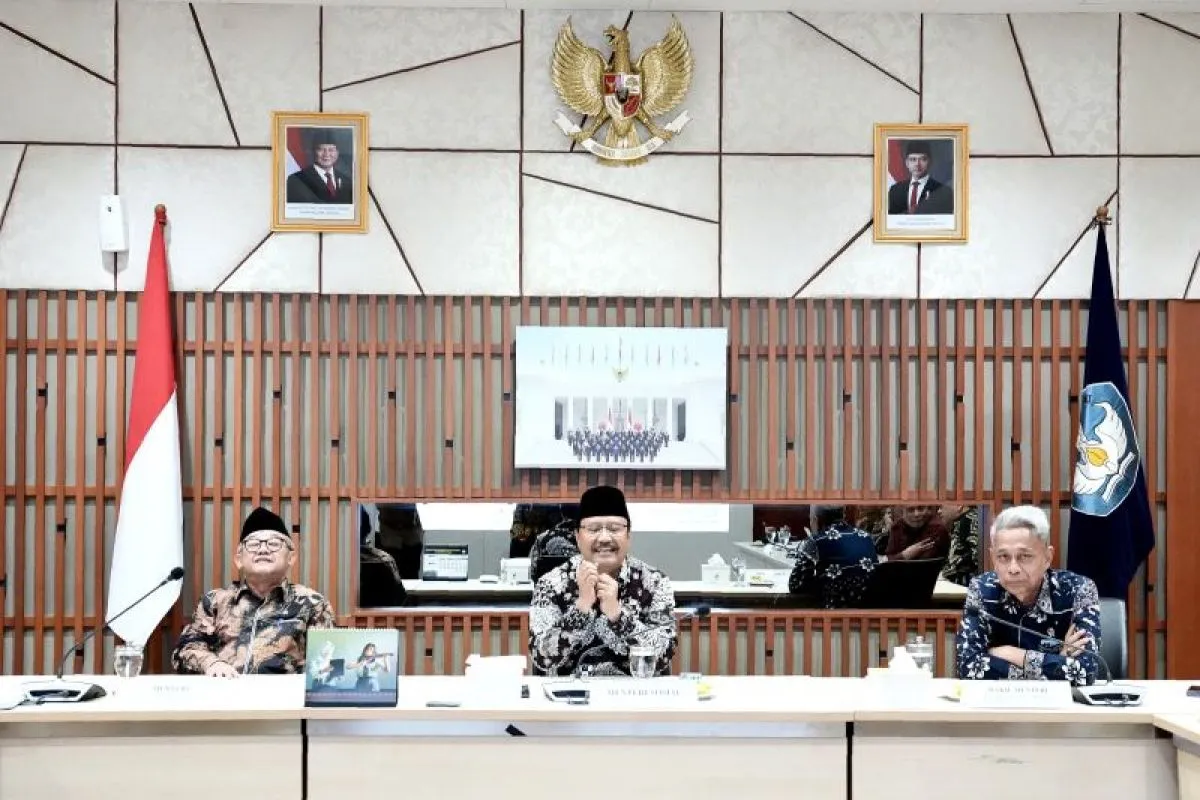 Kemensos Buka Lowongan Guru Sekolah Rakyat: Proses Seleksi Tanpa Ribet!