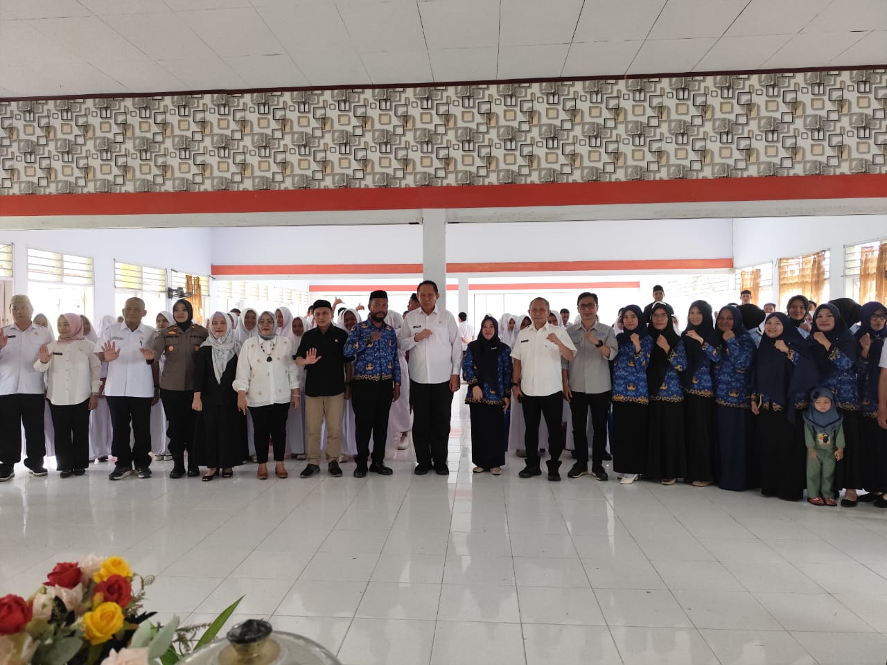 Infrastruktur Pendidikan Jadi Sorotan, Gubernur Gusnar Instruksikan Perbaikan Menyeluruh