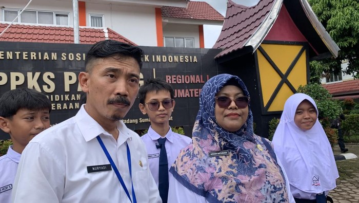Sekolah Rakyat di Padang Bantu Siswa Terdampak Banjir Agam Ikuti Ujian