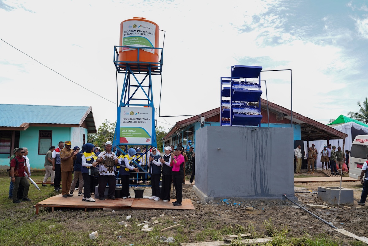 Renovasi Sekolah, Internet, dan Air Bersih Diserahkan Seruni KMP untuk Pendidikan Merauke