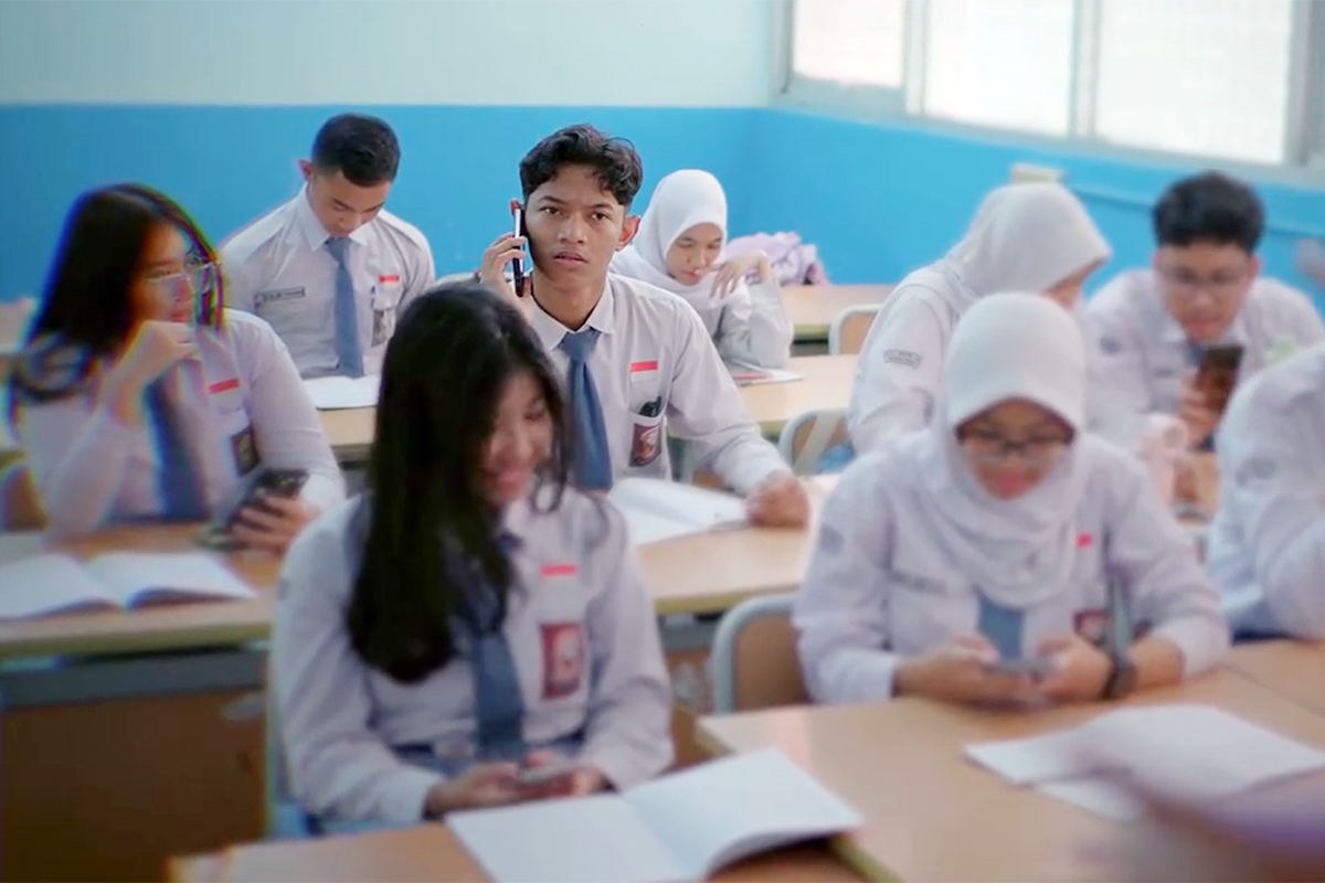 Sekolah Jakarta Terapkan Aturan Ketat Penggunaan Gawai di Jam Pelajaran