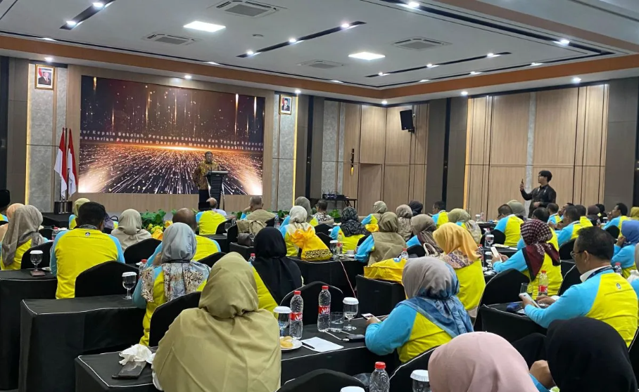 Kepala Sekolah Berstatus Plt Jadi Sorotan, Ini Penjelasan Kemendikdasmen