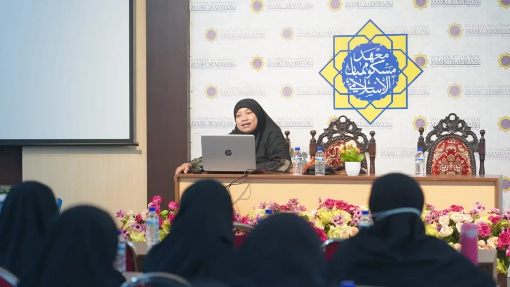 Sekolah Binaan Berbasis Kesehatan Reproduksi FK UNAIR Dorong Kesadaran Kesehatan Santri
