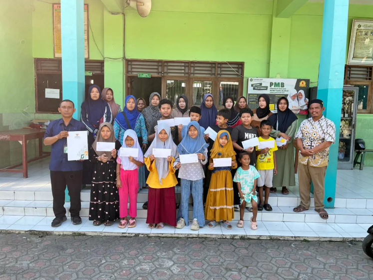 Program Bantuan Pendidikan BAZNAS Kota Semarang Bantu Siswa di Tiga Sekolah Rowosari