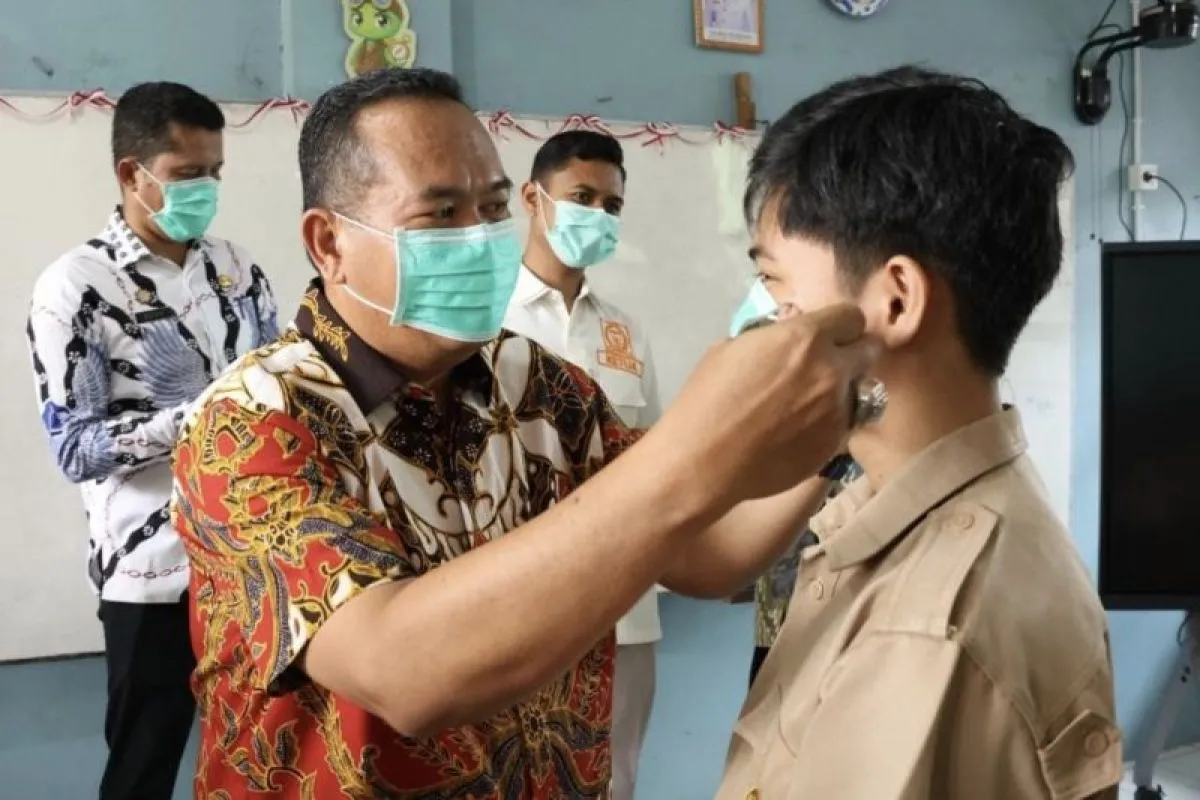 Kabut Asap Selimuti Pariaman, Sekolah Diminta Batasi Kegiatan di Luar Ruangan