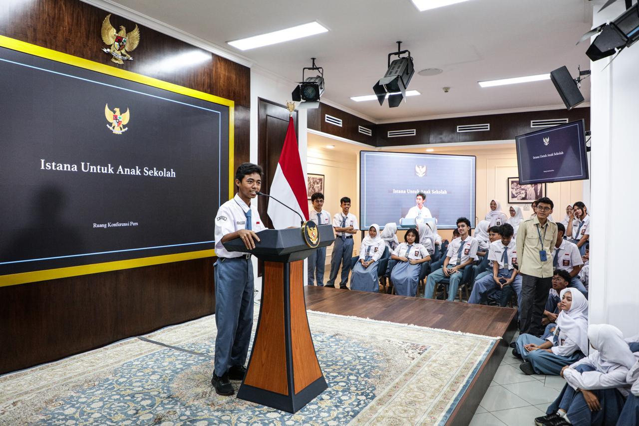 245 Siswa SMAN 37 Jakarta Belajar Sejarah Kepresidenan Lewat Program Istana untuk Anak Sekolah