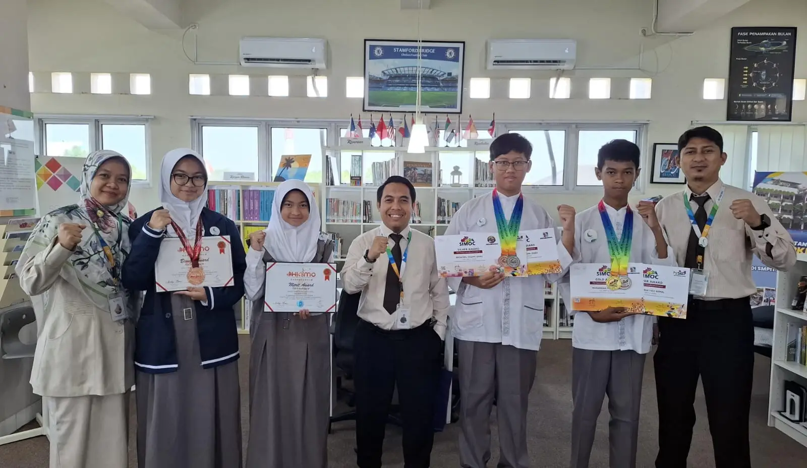 Empat Siswa SMPIT Al Haraki Torehkan Prestasi Matematika di Singapura dan Hong Kong