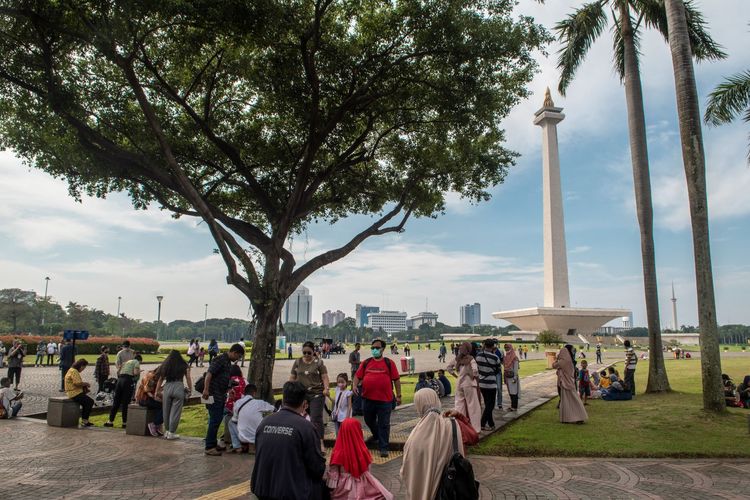 Monas Ditutup Sementara, Pembersihan Badan Tugu Masuk Tahap Intensif