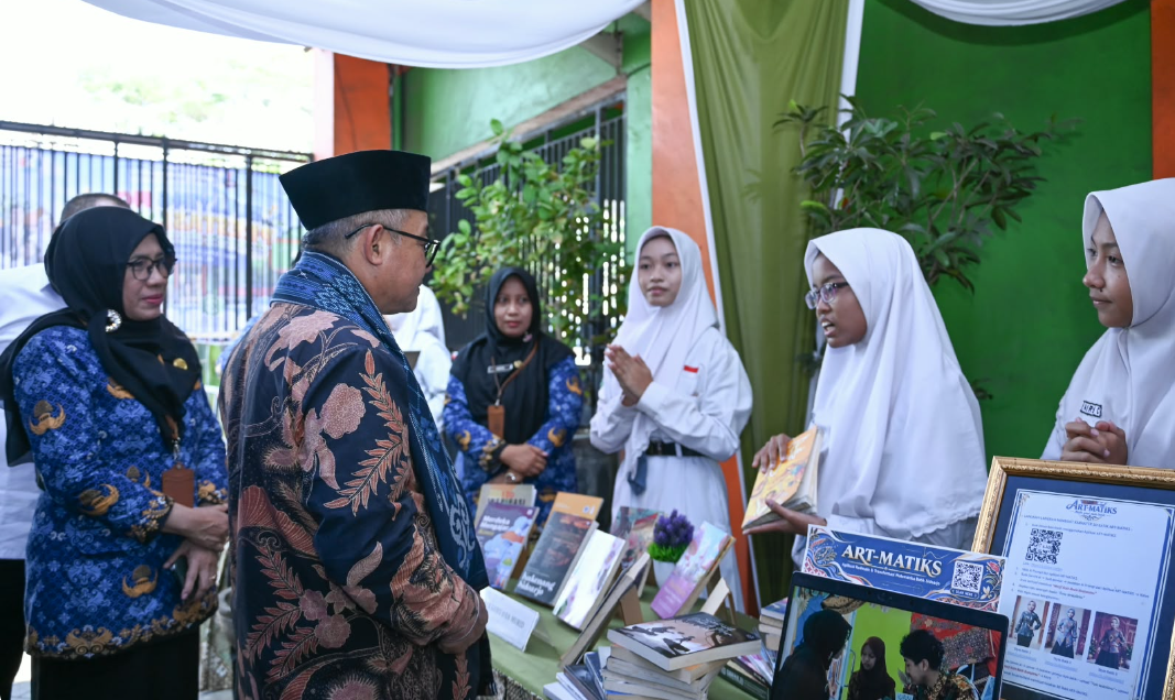 Siswa SMAN 1 Taman Sidoarjo Ciptakan ART-MATIKS, Inovasi AI dan Matematika untuk Lestarikan Batik