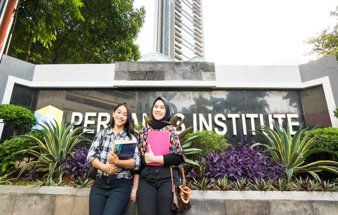 10 Kuliah Online Kelas Karyawan di Surabaya Murah & Terbaik