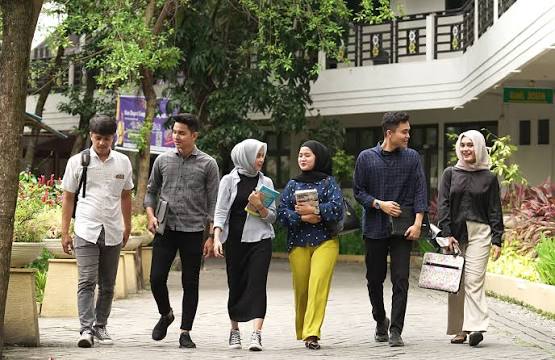 Kuliah S1 Sore di Malang untuk Karyawan yang Tetap Ingin Bekerja