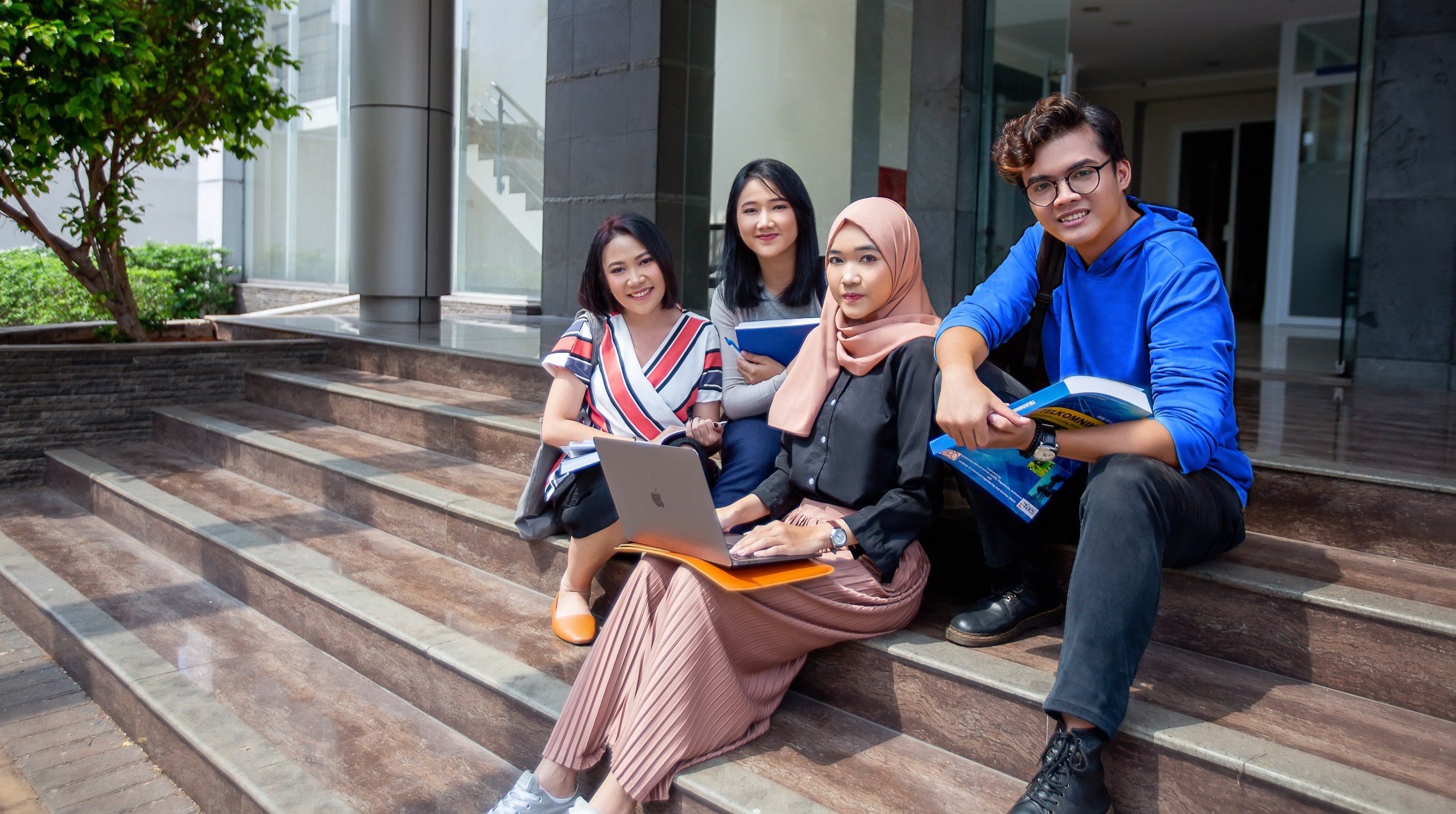 Biaya Kuliah S1 Kelas Karyawan Universitas Dian Nusantara