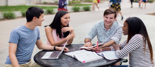 S1 Ilmu Komunikasi Kelas Karyawan di Cikarang