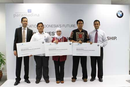 S2 Komunikasi di Cikarang Bekasi